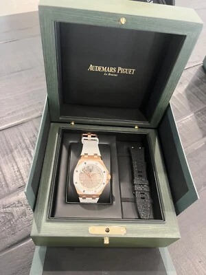 Audemars Piguet Royak Oak Offshore Rose Gold Rubber Watch 77605OK.OO.A101CA.01 - Image 1 of 4