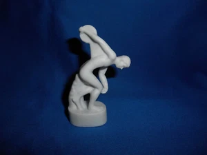 DISCOBOLUS Disc Thrower Sculpture Small Figurine Statue Porcelain FEVES Figure - Picture 1 of 7