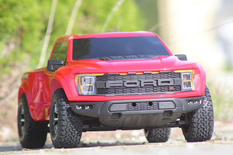 Traxxas 1:10 Ford Raptor-R 4x4 VXL RTR TQ Brushless Pro-Scale Truck (ohne Akku und Lader) - Rot (101076-4)