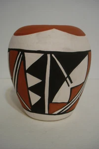 Isleta Pueblo NM Signed E.O. Handmade Polychrome Geometric Pottery Vessel Vase - Picture 1 of 13
