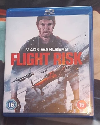 FLIGHT RISK (BLU-RAY- 2024) MARK WAHLBERG  - Image 1 of 2