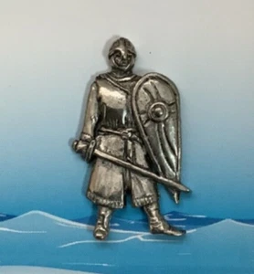 Norman Soldier Silver Pewter Pin Badge (P) - Picture 1 of 1
