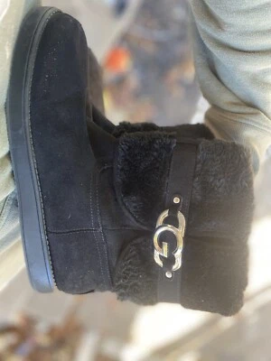 Botas forradas de piel sintética negras G By Guess para mujer talla 8 M gamuza logotipo hebilla Foto 1 de 2