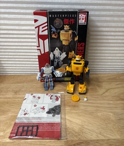 Transformers Masterpiece TRU Exclusive MP-08 Bumblebee & Spike - Complete - Picture 1 of 6