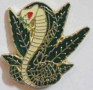 Cobra Leaf Lapel Hat Pin Tie Tack Hippie - Picture 1 of 2