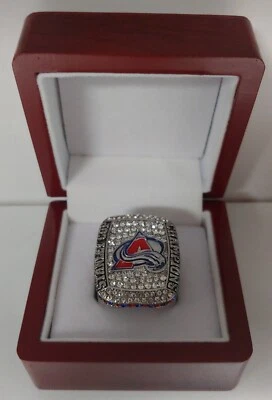 Colorado Avalanche - 2022 Stanley Cup anel com caixa de madeira - Imagem 1 de 3