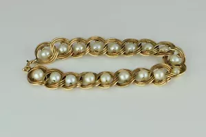 14K Yellow Gold Pearl Bracelet Green and Pink Luster 7.5" length Circa 1960 - Picture 1 of 8