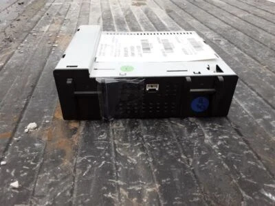 16 2016 GMC Canyon Radio Receiver 4" Diagonal Color Display With IntelliLink IO4 - Image 1 of 4