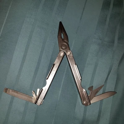 Gerber Multi Tool Pliers In Leather Case, New - Image 1 of 4