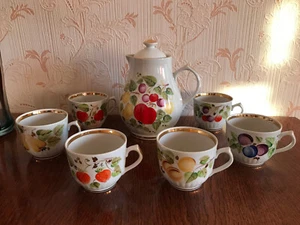 Ukrainischer Obstgarten Porzellan handbemalt Gold & Früchte Krug & Tassen Kompott Set Neu aus altem Lagerbestand! - Bild 1 von 6