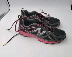 Women's New Balance All Terrain 610 V3 Size 8 Grey/Pink Trail Running Shoes - Picture 1 of 6