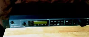 TC HELICON VOICEWORKS - Vocal Harmony & FX - Case, Cord & Documents Included - Picture 1 of 5