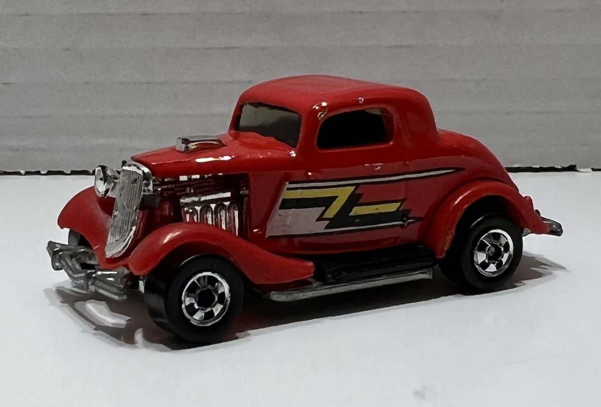 34 Ford Coupe 限定版ミニカー2台セット　2004年製 Ford 1934 Vehicle Year Contemporary Manufacture Diecast Cars