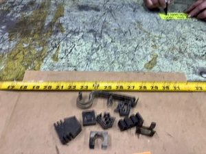 1999-2002 GM 1500 Miscellaneous Clips Retainers And Parts - Picture 1 of 18