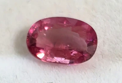 Piedra suelta de turmalina rosa de 1,37 quilates 8x5,5 mm Foto 1 de 4