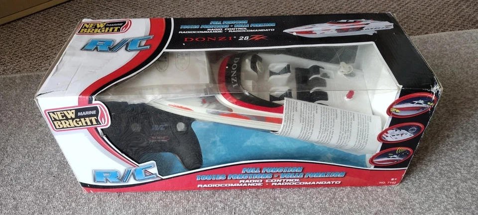 New Bright Marine Donzi 28 ZX RC Speed Boat Remote Control Racing Boat  - Image 1 of 1