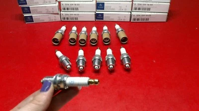 Juego de 12 bujías Mercedes CL600 CL65 G65 S600 S65 SL65 SL600 Maybach originales Foto 1 de 4