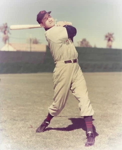 Unsigned Photo File 8x10 HANK SAUER Cleveland Indians photo - Bild 1 von 1