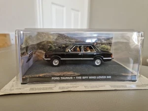 Ford Taunus - The Spy Who Loved Me - James Bond - Picture 1 of 3