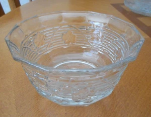 KLARGLAS 3" HOCH KRISTALL BONBONIERE/SCHALE MIT FLORALEM DESIGN 5-1/2 DURCHMESSER - Bild 1 von 5
