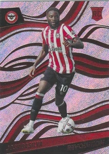 2022-23 PANINI REVOLUTION EPL JOSH DASILVA ROOKIE #296 BRENTFORD - Foto 1 di 1