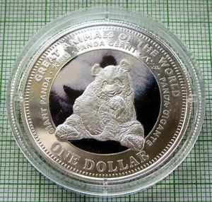 FIJI 2009 DOLLAR, GIANT PANDA - Great Animals of the World Series Coloured, UNC - Picture 1 of 6