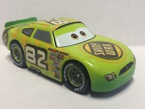 Disney 1:43 Scale Pixar Cars DARREN LEADFOOT #82 LIME GREEN Pull Back Car