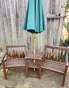 Banco de jardín vintage esquina Love Seat con paraguas - Imagen 1 de 7