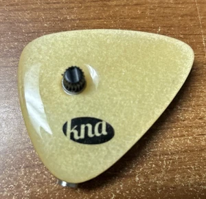 KNA AP-2 Pickup universale per strumenti acustici piezoelettrici stick-on con controllo volume - Foto 1 di 1