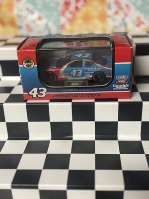 Revell Bobby Hamilton 1997 #43 STP 20º aniversario escala 1:24 réplica diecast Foto 1 de 3