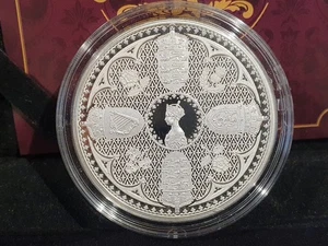 (lot 938) Guernsey 2019  -  200th anniv. Birth of Queen Victoria Silver £5 Coin - Picture 1 of 6