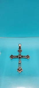 Vintage 925 Silver Cross pendant with Embossed Design  - Picture 1 of 5