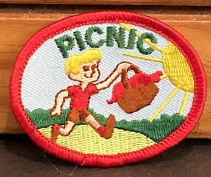 Picknick Aufnäher komplett bestickt Nähen Bügelbild Lager, Basteln, Pfadfinder, Gruppen NEU - Bild 1 von 4