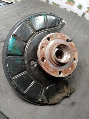 Volkswagen Tiguan 2009-2017 eje pasajero delantero derecho nudillo con fabricante original Foto 1 de 4