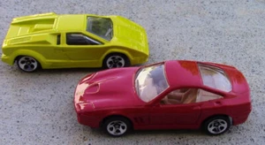 1997 Hot Wheels First Editions Lamborghini Countach & 2000 Ferrari Maranello - Picture 1 of 7