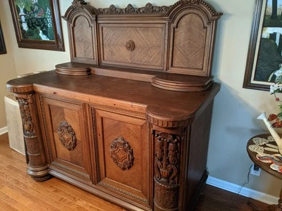 Antiguo buffet/aparador en excelente estado Foto 1 de 4