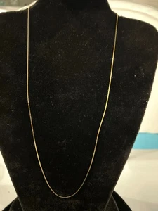 Vintage Monet feine goldfarbene Kette/Halskette 24 Zoll - Bild 1 von 2