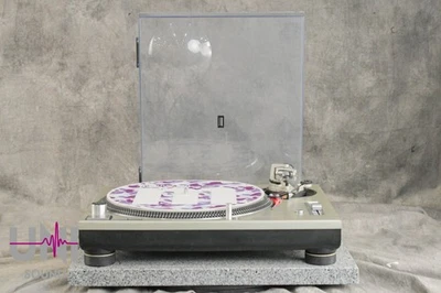 Technics SL-1200MK3D Silver Direct Drive DJ Turntable in Very Good Condition - Image 1 of 4