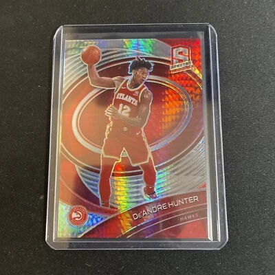 2021 Panini Spectra Basketball De'andre Hunter Red Prizm #86 - Image 1 of 2