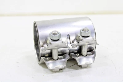 Abrazadera de tubo de escape Land Rover Discovery Sport 2,0 L 2018-2019 OEM NUEVA 2" Foto 1 de 4