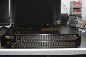 Yamaha Stereo Graphic Equalizer Model Q2031 Vintage Nippon Gakki Japan SR# 6070 - Picture 1 of 7
