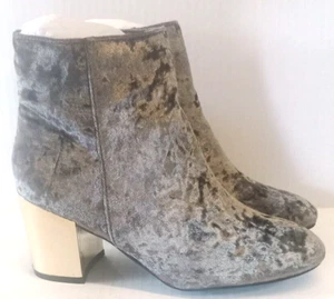 Hot Kiss Womens Crush Velvet Olive Gold Heel Bootie Sz. 8 - Picture 1 of 4