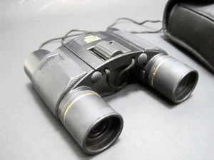 Vintage Bausch & Lomb 9x22 Compact Binoculars with case - Picture 1 of 4