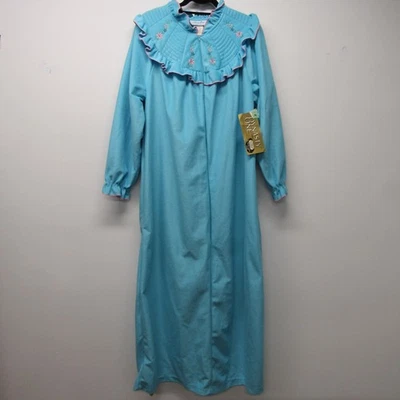 NUEVO CON ETIQUETAS Bata De Colección Lara Dee By Charm Azul Vellón Floral Bordado Volantes Talla XL Foto 1 de 4