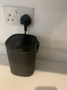 Sonos Play:1 Compact Wireless Smart Speaker - Black - Picture 1 of 3