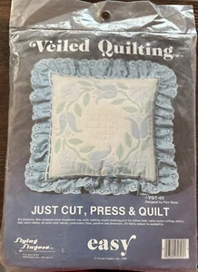 Vintage 1984 Veiled Quilting Pillow Kit VQT-03 Blue Tulip Flying Fingers - Picture 1 of 2
