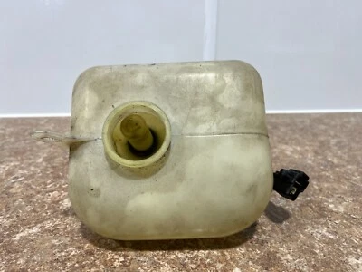 MITSUBISHI EXPO LRV 1993 tanque anticongelante desbordado 1,8 L Foto 1 de 4