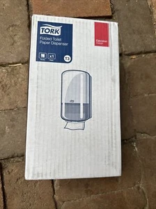 Tork Folded Toilet Paper Dispenser White T3 (556000) - Picture 1 of 1