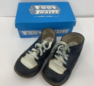 Винтажные детские прогулочные туфли на лодыжке с чертами ног размер 7,5 оригинальная коробка - Изображение 1 из 4