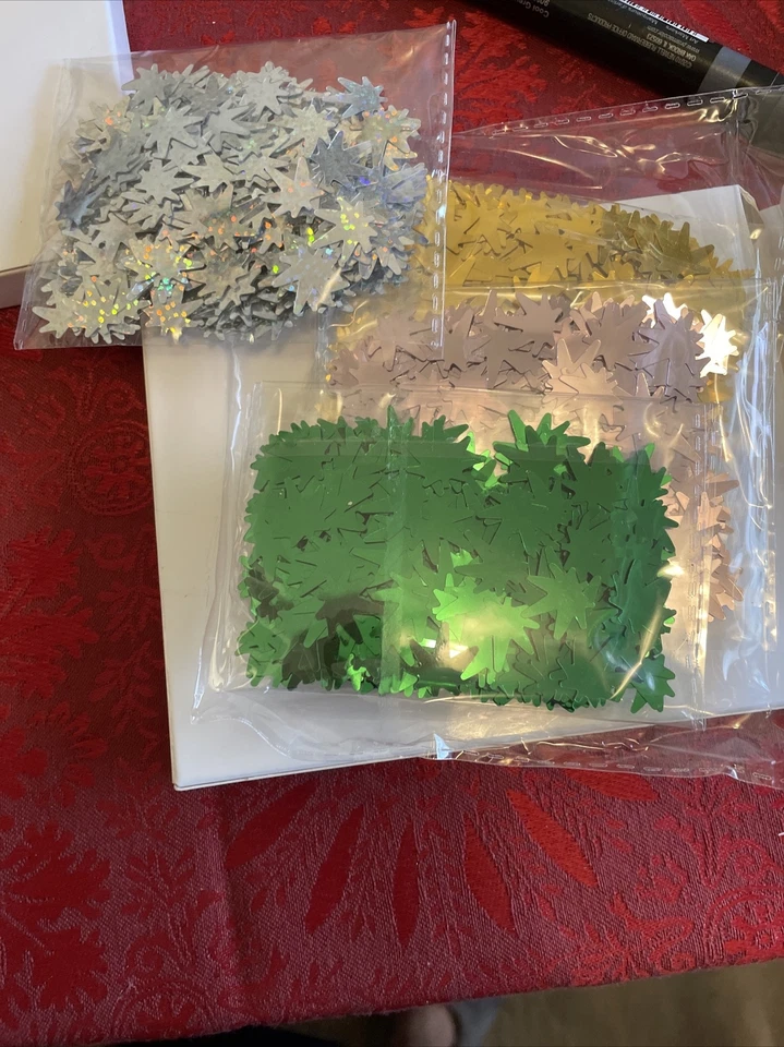 Christmas Confetti Table Scatter Holly Leaves Metallic Lot of 4 Pkgs - Image 1 of 1